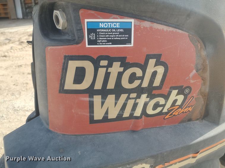 image for item DO3774 2011 Ditch Witch R300  trencher
