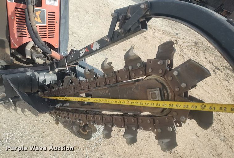 image for item DO3774 2011 Ditch Witch R300  trencher