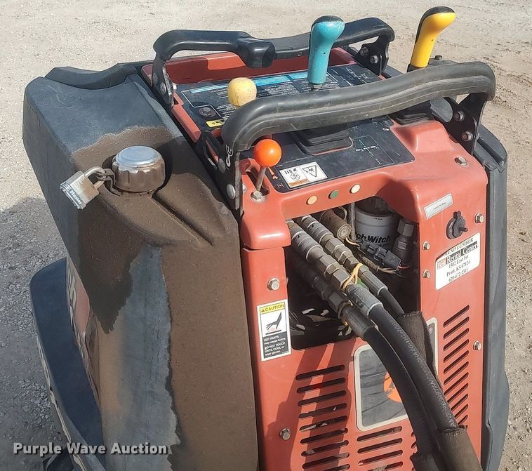 image for item DO3774 2011 Ditch Witch R300  trencher