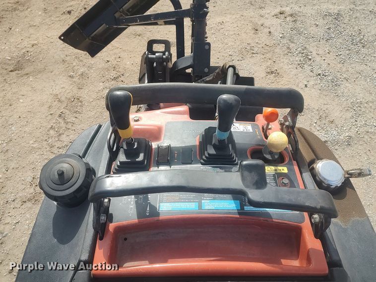 image for item DO3774 2011 Ditch Witch R300  trencher