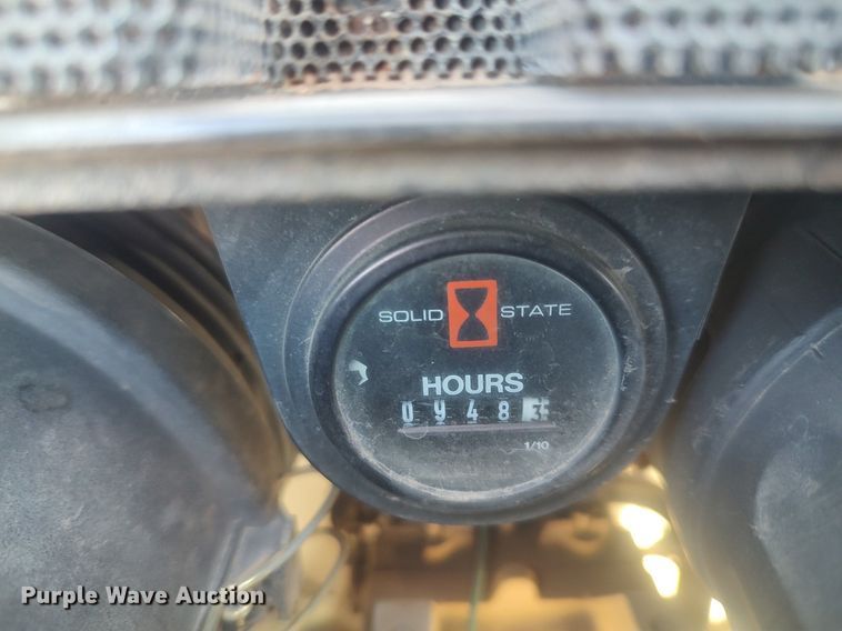 image for item DO3774 2011 Ditch Witch R300  trencher