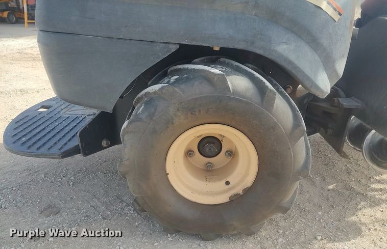 image for item DO3774 2011 Ditch Witch R300  trencher