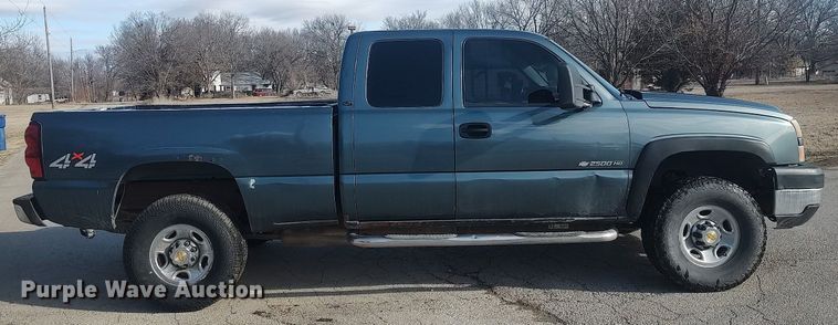 image for item DO3780 2006 Chevrolet Silverado 2500HD  Ext. Cab pickup truck