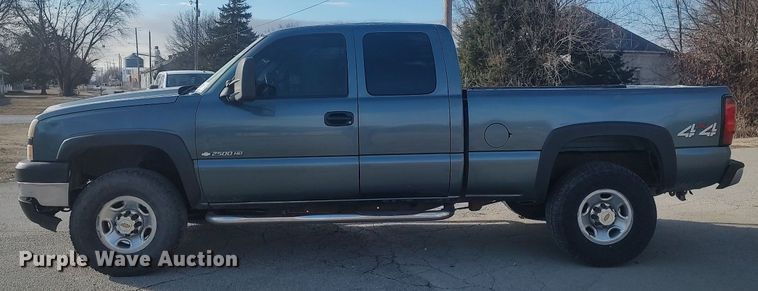 image for item DO3780 2006 Chevrolet Silverado 2500HD  Ext. Cab pickup truck