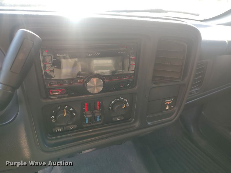 image for item DO3780 2006 Chevrolet Silverado 2500HD  Ext. Cab pickup truck