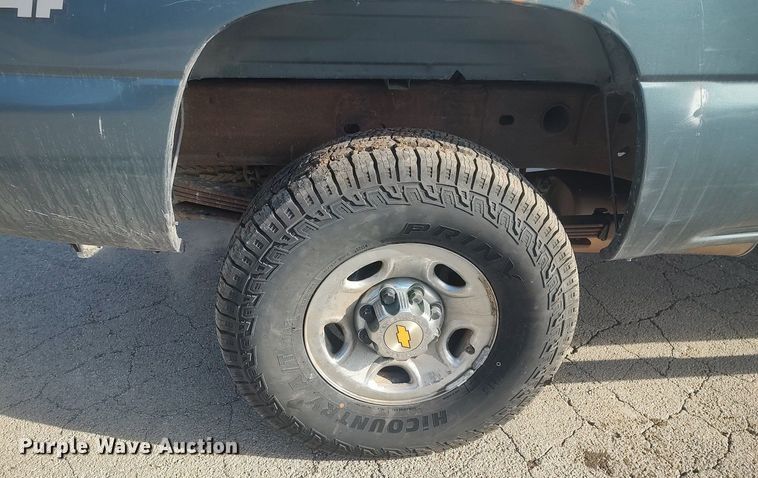image for item DO3780 2006 Chevrolet Silverado 2500HD  Ext. Cab pickup truck