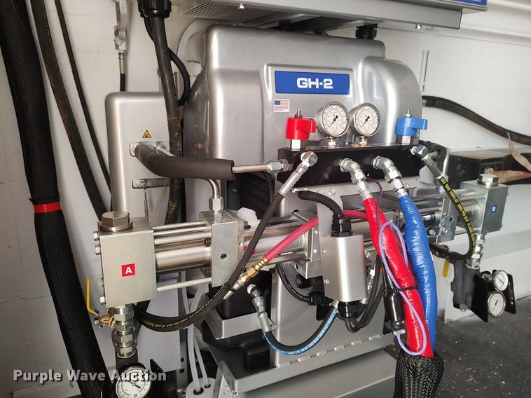 image for item DO3806 2013 Forest River Cargo Mate  spray foam trailer