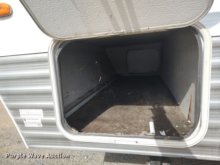 image for item DO3807 2007 Timberland RPM23FB  toy hauler camper