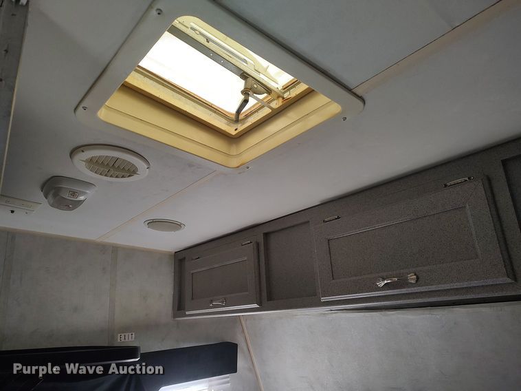 image for item DO3807 2007 Timberland RPM23FB  toy hauler camper