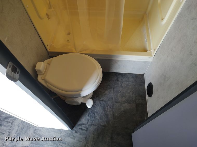 image for item DO3807 2007 Timberland RPM23FB  toy hauler camper