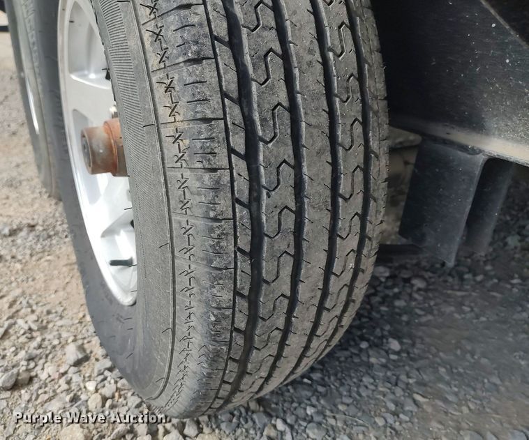 image for item DO3807 2007 Timberland RPM23FB  toy hauler camper