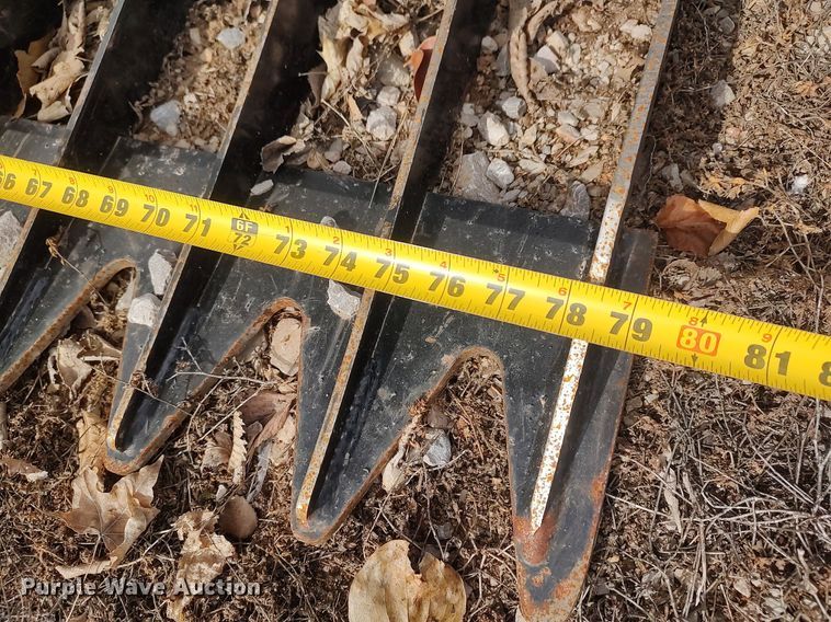 image for item DO3808 80" W skid steer rock grapple bucket