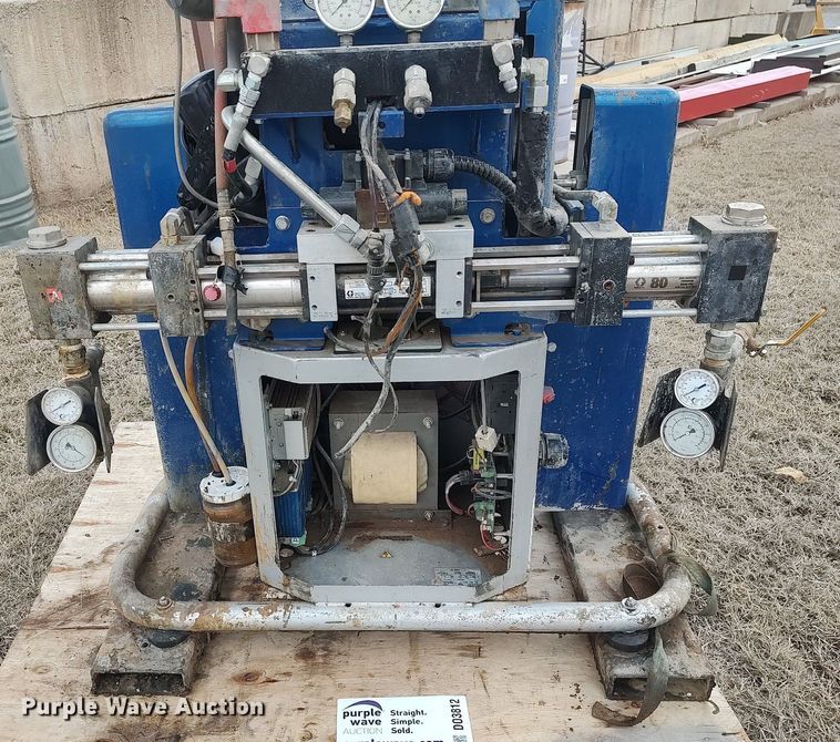 image for item DO3812 Graco  spray foam proportioner