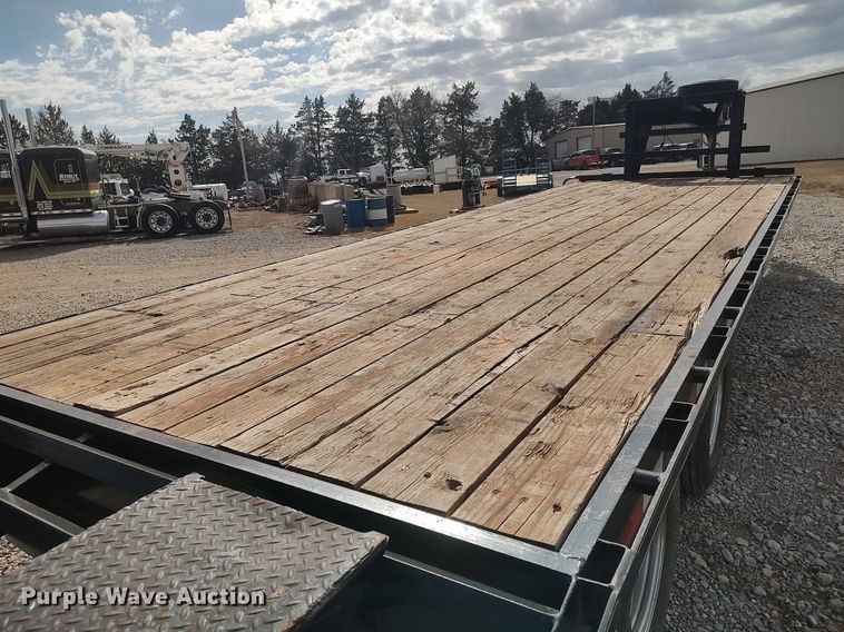 image for item DO3813 2013 DJ trailers  equipment trailer