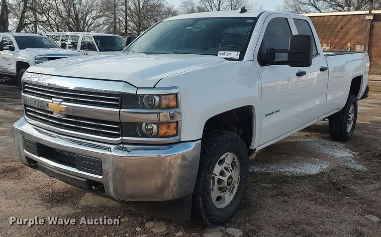 image for item DO3816 2015 Chevrolet Silverado 2500HD  Double Cab pickup truck