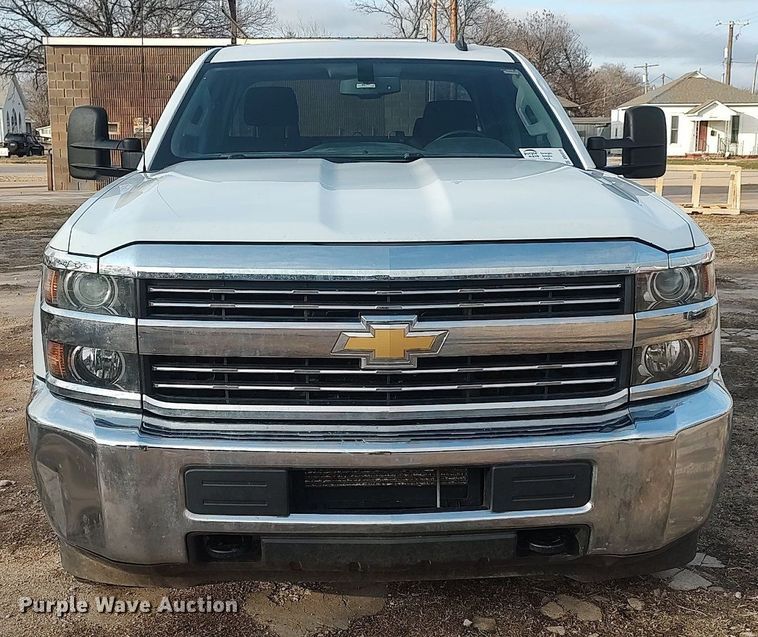 image for item DO3816 2015 Chevrolet Silverado 2500HD  Double Cab pickup truck