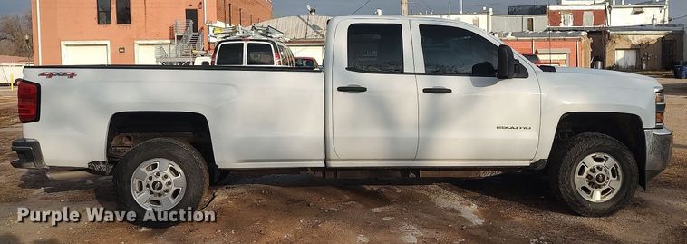 image for item DO3816 2015 Chevrolet Silverado 2500HD  Double Cab pickup truck