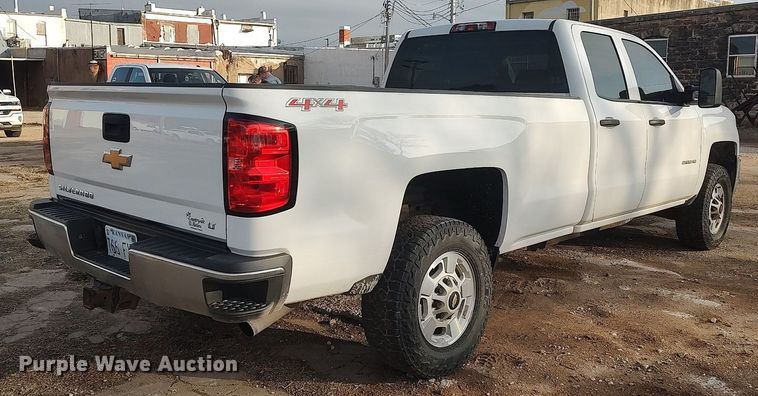 image for item DO3816 2015 Chevrolet Silverado 2500HD  Double Cab pickup truck