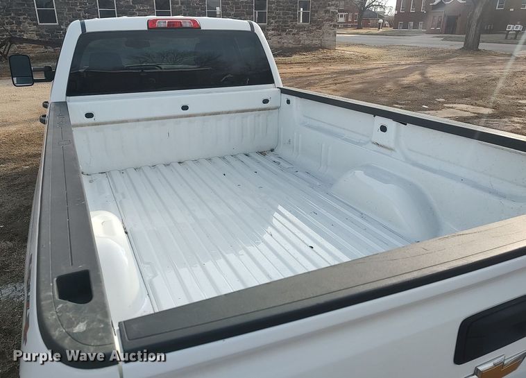 image for item DO3816 2015 Chevrolet Silverado 2500HD  Double Cab pickup truck