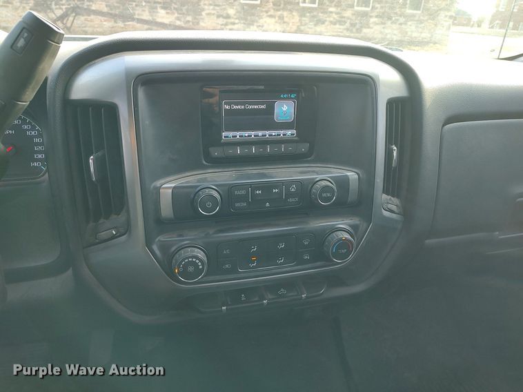 image for item DO3816 2015 Chevrolet Silverado 2500HD  Double Cab pickup truck