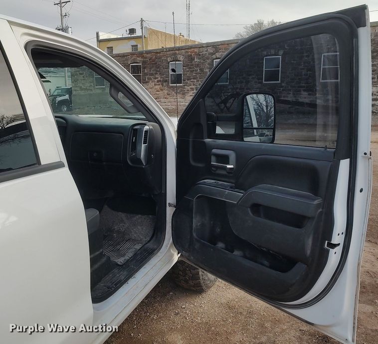 image for item DO3816 2015 Chevrolet Silverado 2500HD  Double Cab pickup truck