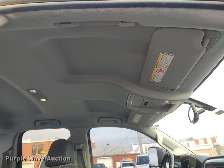 image for item DO3816 2015 Chevrolet Silverado 2500HD  Double Cab pickup truck