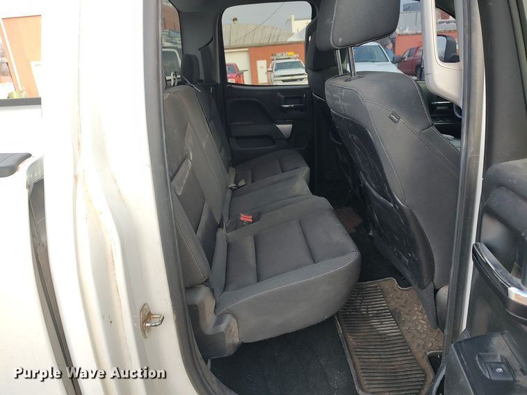 image for item DO3816 2015 Chevrolet Silverado 2500HD  Double Cab pickup truck