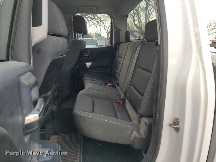 image for item DO3816 2015 Chevrolet Silverado 2500HD  Double Cab pickup truck