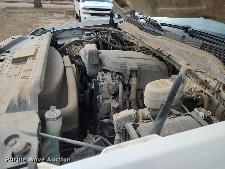 image for item DO3816 2015 Chevrolet Silverado 2500HD  Double Cab pickup truck