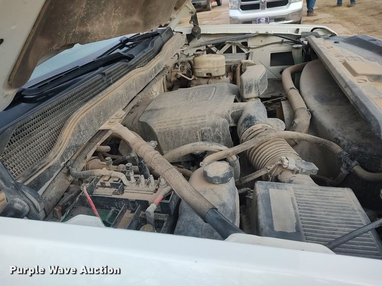 image for item DO3816 2015 Chevrolet Silverado 2500HD  Double Cab pickup truck