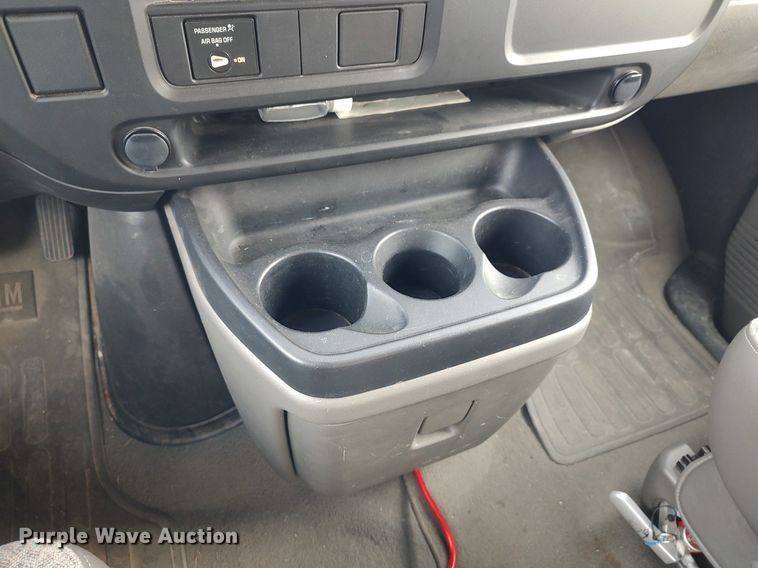 image for item DO3817 2004 Chevrolet Express 2500  van