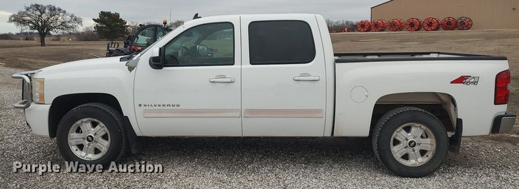 image for item DO3818 2009 Chevrolet Silverado 1500 LTZ  Crew Cab pickup truck