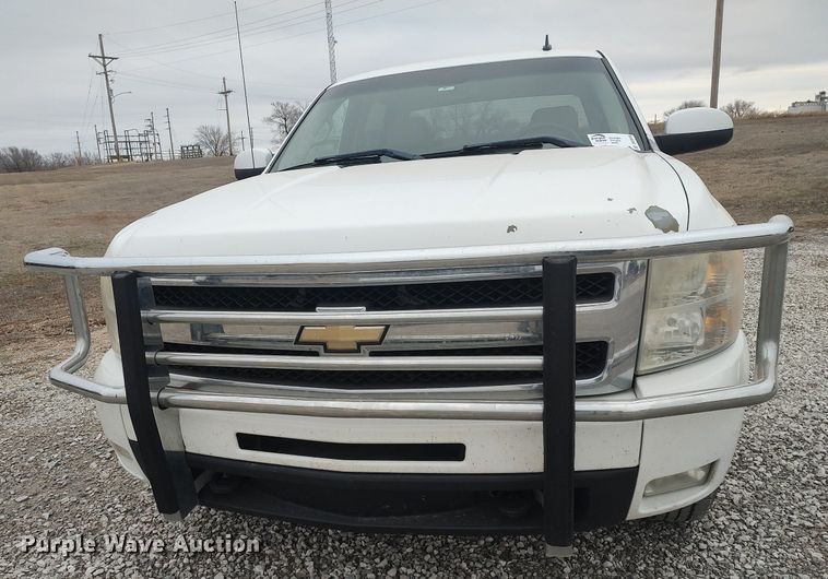 image for item DO3818 2009 Chevrolet Silverado 1500 LTZ  Crew Cab pickup truck