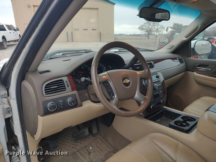 image for item DO3818 2009 Chevrolet Silverado 1500 LTZ  Crew Cab pickup truck