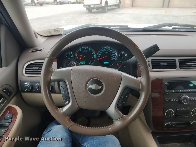 image for item DO3818 2009 Chevrolet Silverado 1500 LTZ  Crew Cab pickup truck