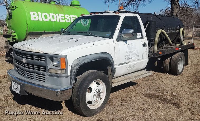 image for item DO3827 1997 Chevrolet 3500HD  tank bed pickup truck