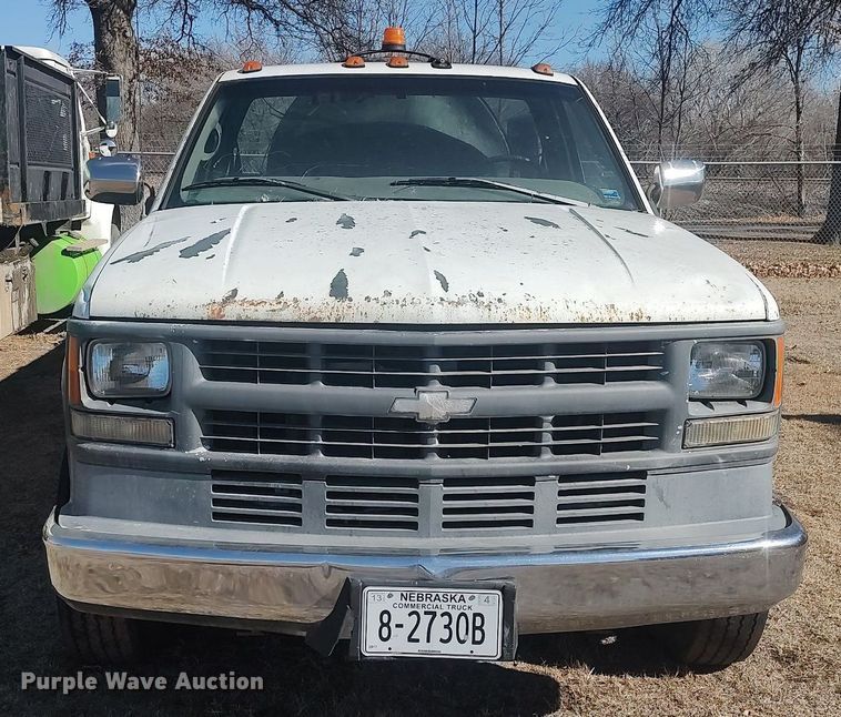 image for item DO3827 1997 Chevrolet 3500HD  tank bed pickup truck