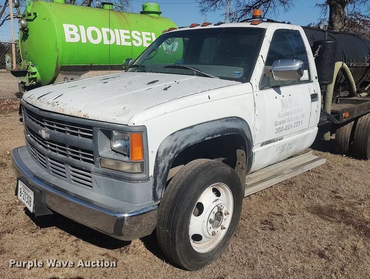 image for item DO3827 1997 Chevrolet 3500HD  tank bed pickup truck