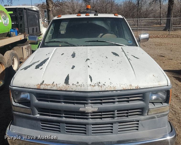 image for item DO3827 1997 Chevrolet 3500HD  tank bed pickup truck