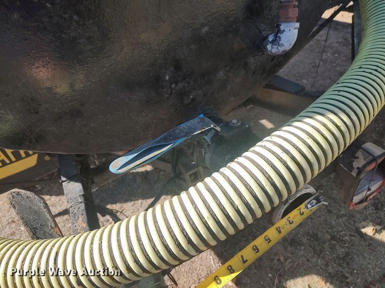 image for item DO3827 1997 Chevrolet 3500HD  tank bed pickup truck