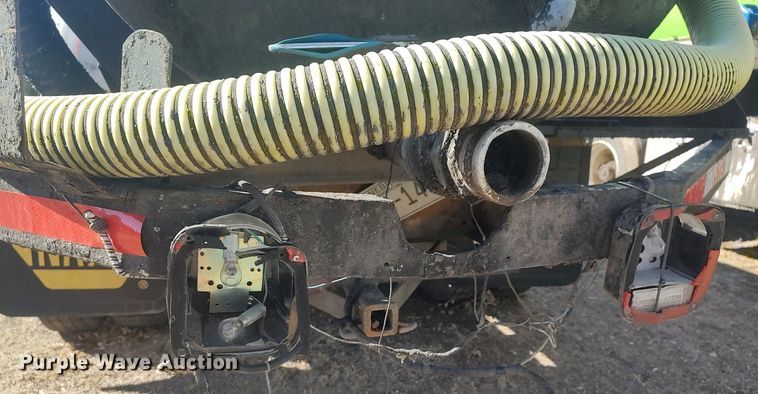 image for item DO3827 1997 Chevrolet 3500HD  tank bed pickup truck