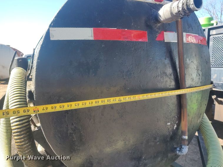 image for item DO3827 1997 Chevrolet 3500HD  tank bed pickup truck