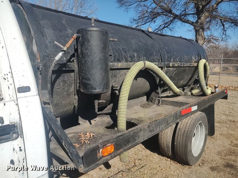 image for item DO3827 1997 Chevrolet 3500HD  tank bed pickup truck