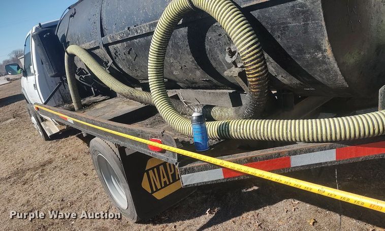 image for item DO3827 1997 Chevrolet 3500HD  tank bed pickup truck