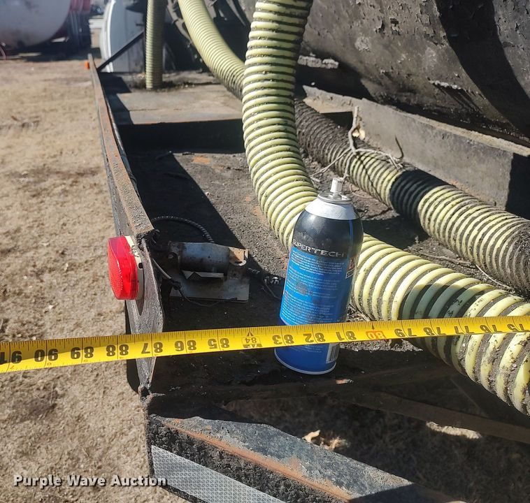 image for item DO3827 1997 Chevrolet 3500HD  tank bed pickup truck