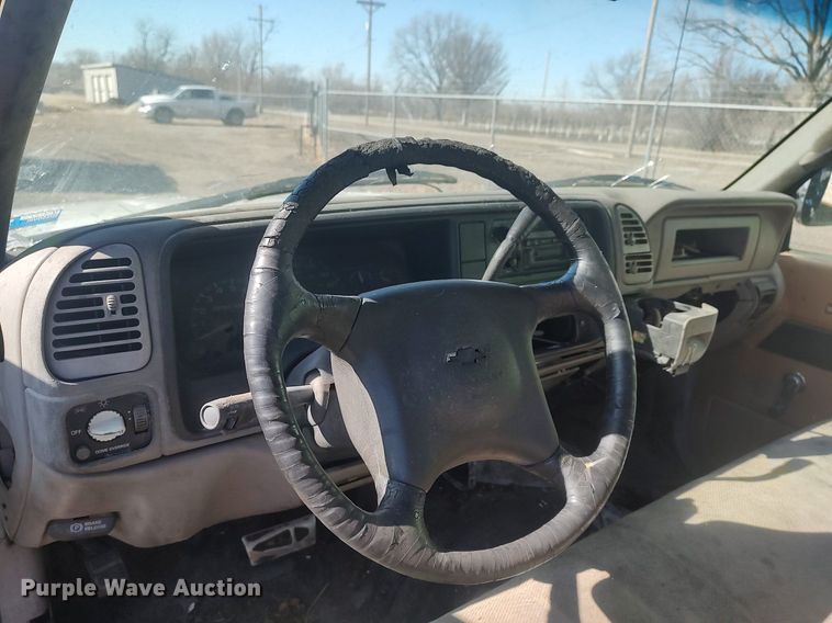 image for item DO3827 1997 Chevrolet 3500HD  tank bed pickup truck