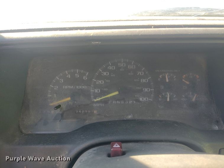 image for item DO3827 1997 Chevrolet 3500HD  tank bed pickup truck