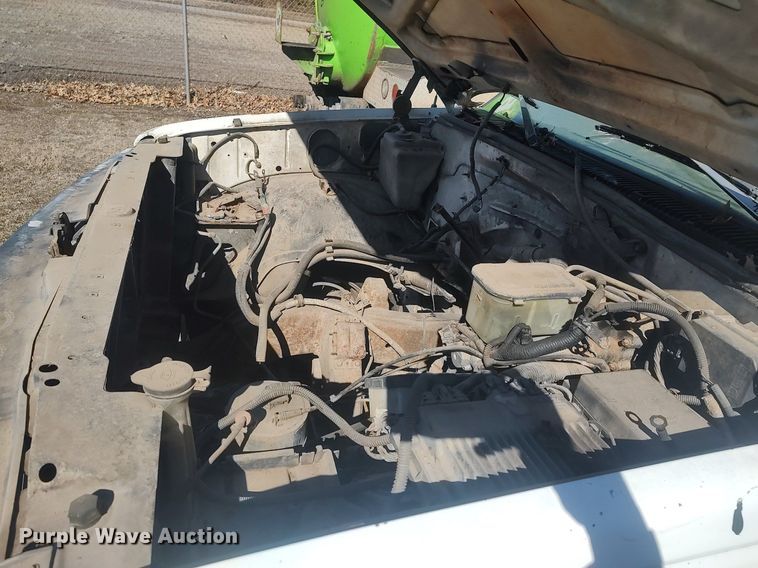 image for item DO3827 1997 Chevrolet 3500HD  tank bed pickup truck