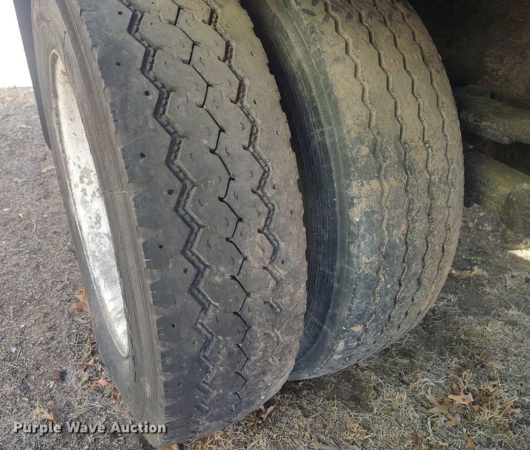 image for item DO3827 1997 Chevrolet 3500HD  tank bed pickup truck