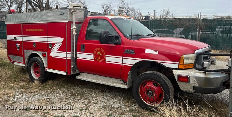 image for item DO8967 2000 Ford F550 Super Duty  brush fire truck